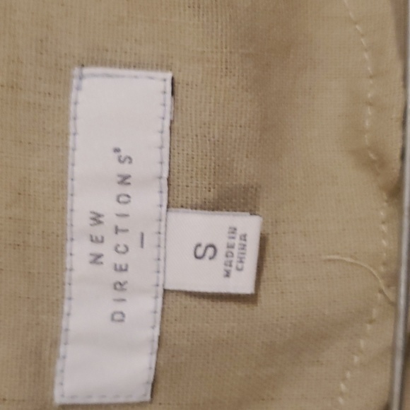 New Directions Khaki Vest - Picture 2 of 3